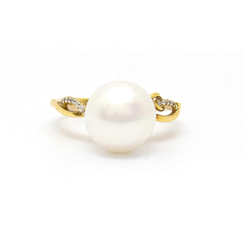 18K Gold Pearl Ring
