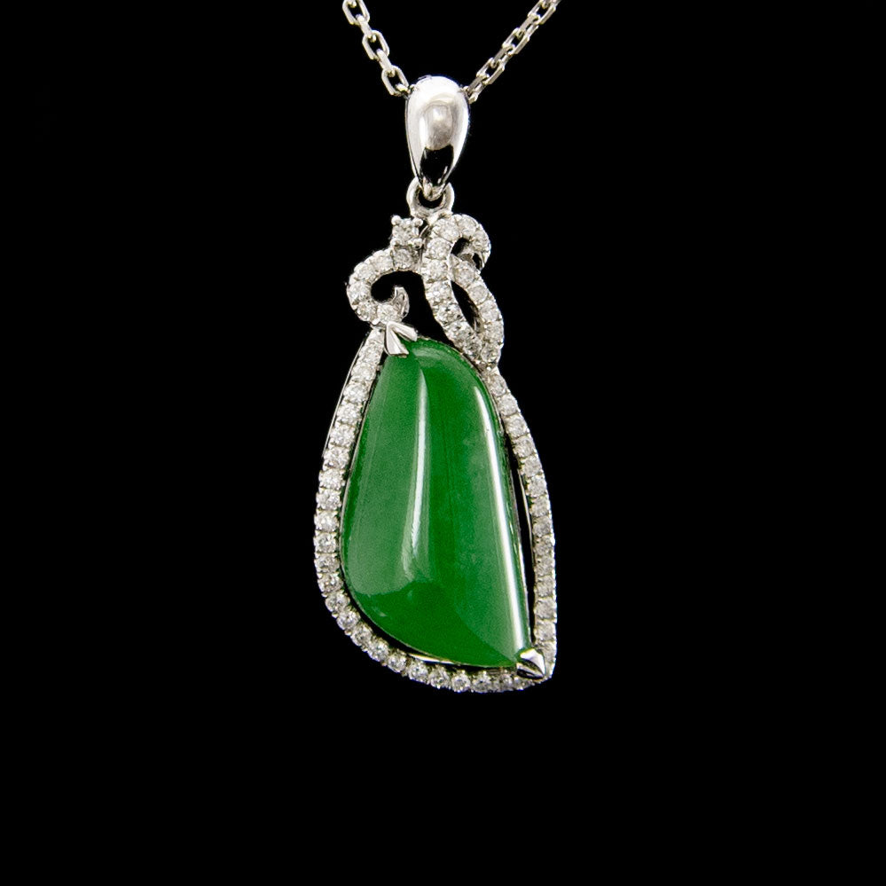 Jade pendant with diamonds Clearance